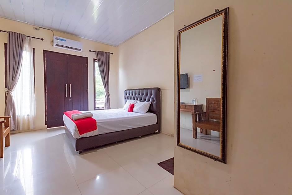 RedDoorz near Mall Boemi Kedaton 2 Lampung