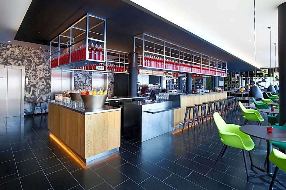 citizenM Paris Charles de Gaulle Airport