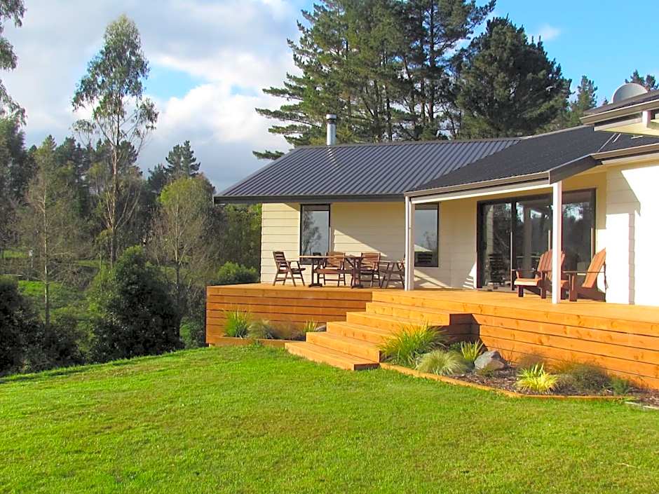 Rolling Hills Country Stay B&B