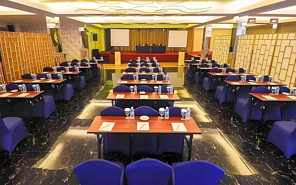 RedDoorz Premium near Bandung Station