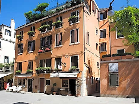 Hotel Agli Alboretti