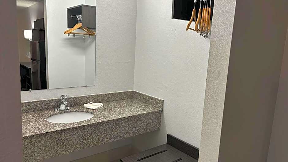 Motel 6-Macclenny, FL