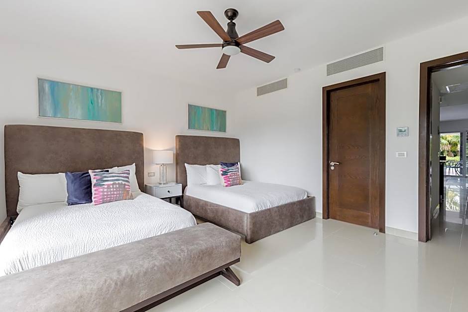 Mareazul Beach Front Condos At playa del Carmen