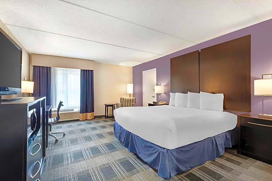 Best Western Hartford Hotel & Suites