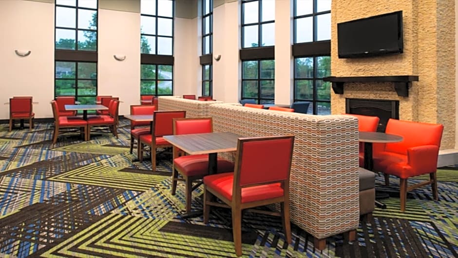Holiday Inn Express Cincinnati West By IHG