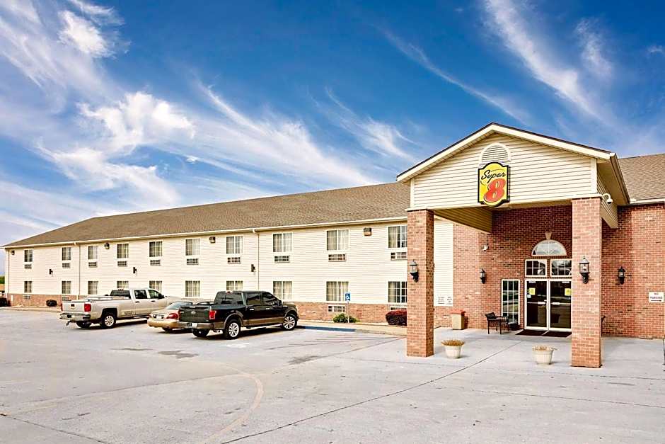 Super 8 by Wyndham Mound City