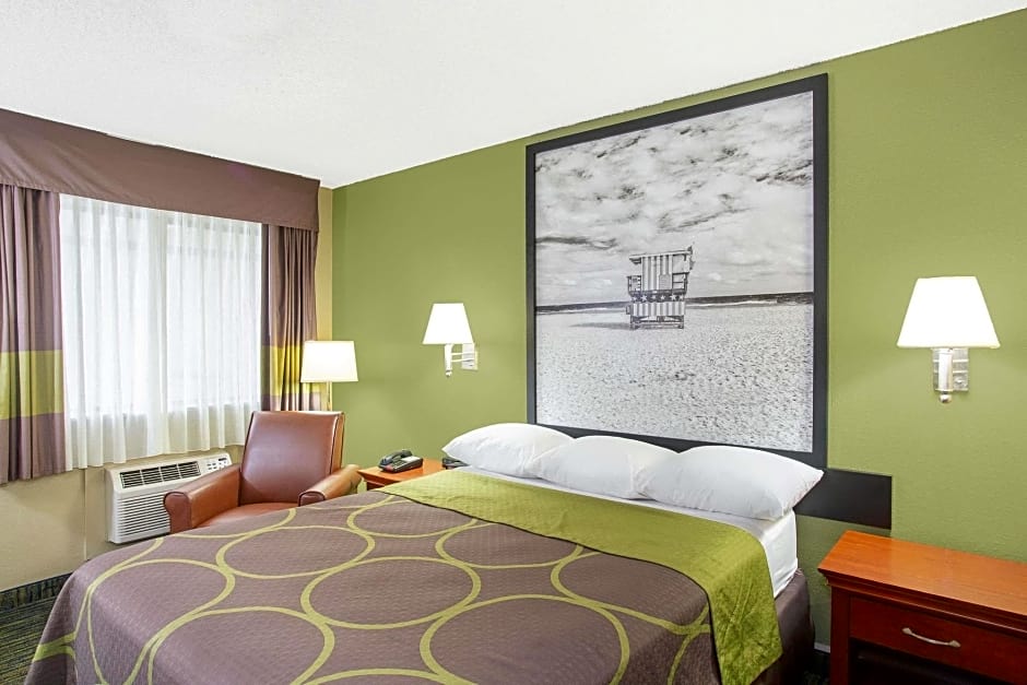 Super 8 by Wyndham Panama City