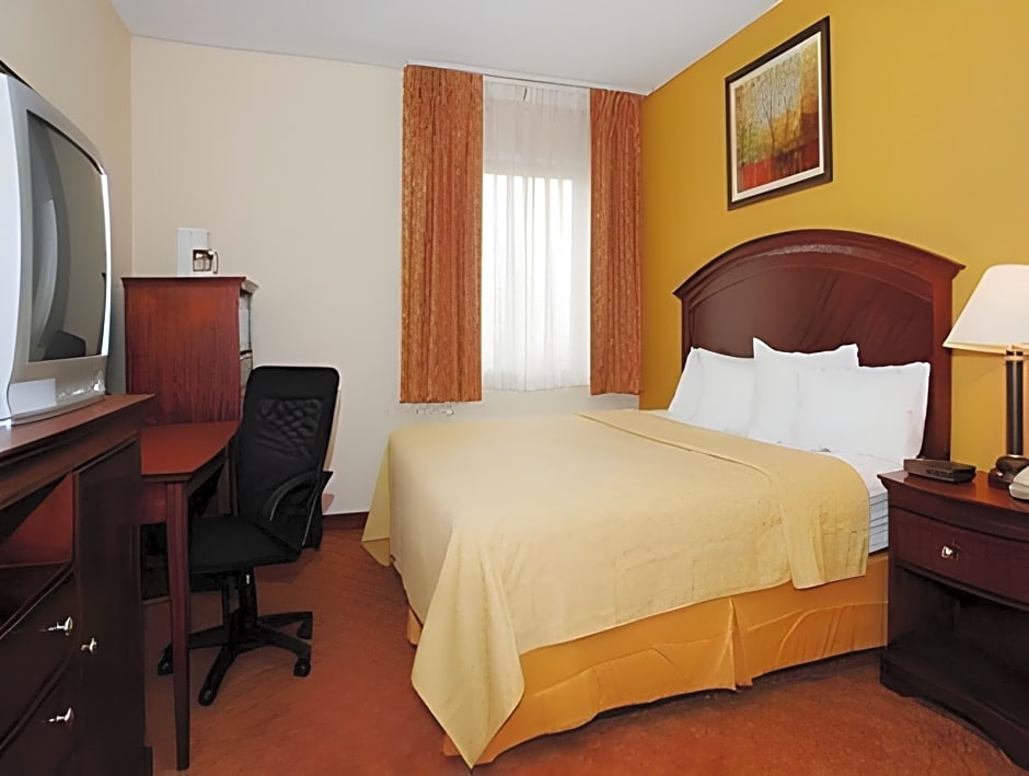 Quality Inn & Suites Miamisburg - Dayton South