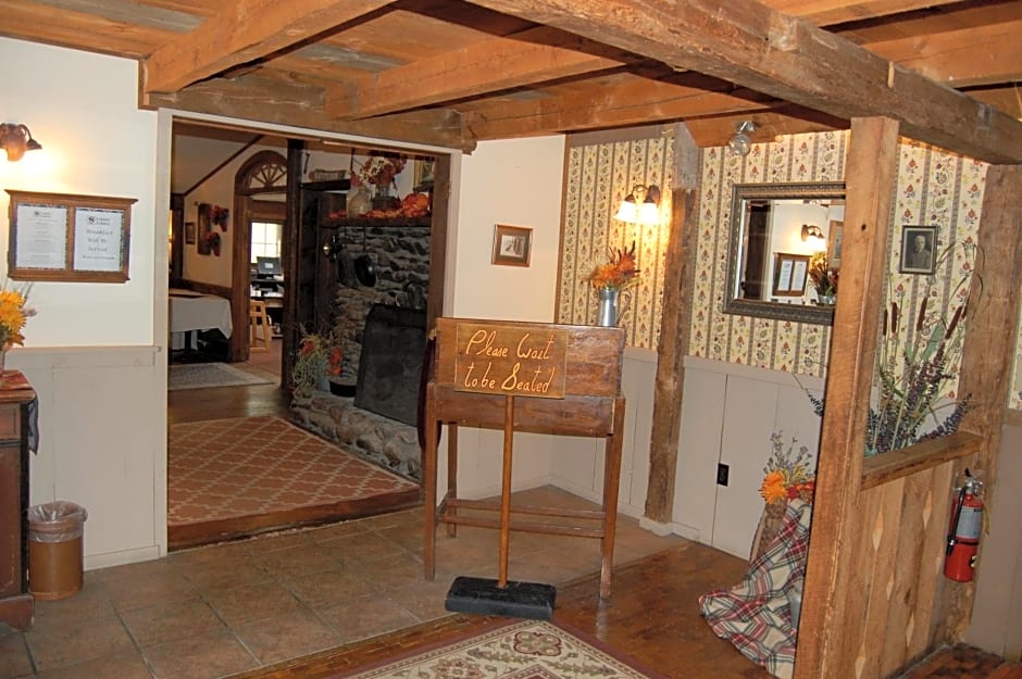 Summit Lodge