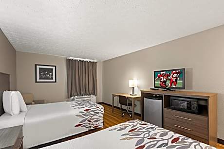 Deluxe Room with Two Double Beds Disability Access Non-Smoking