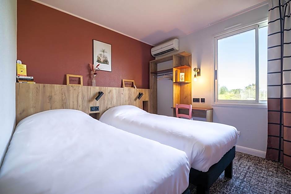 greet Hotel Castres Saix