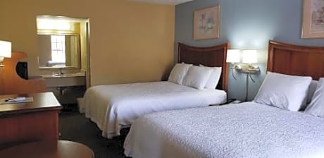 Queen Room with Two Queen Beds - Non Smoking