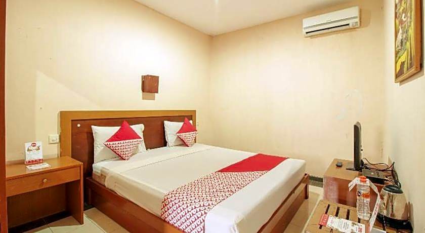 RedDoorz Plus @ Hotel Sofia Pangandaran