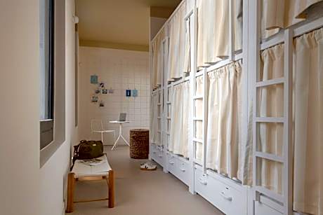 Bed in 10-Bed Mixed Dormitory Room