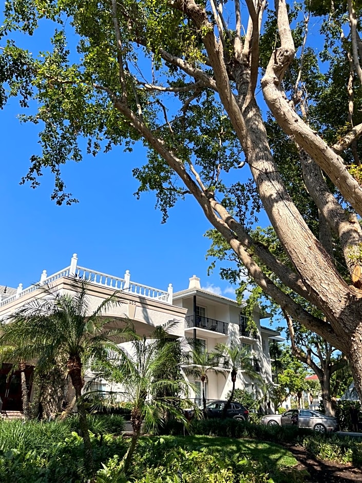 The Capri Inn