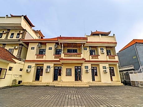 OYO 90067 Hotel Nuansa Indah