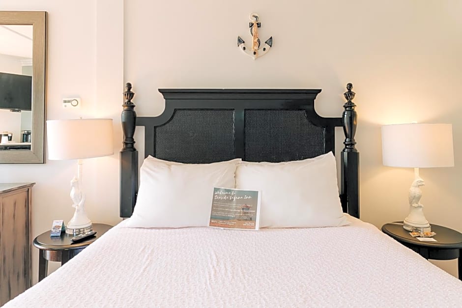 Seaside Laguna Inn & Suites