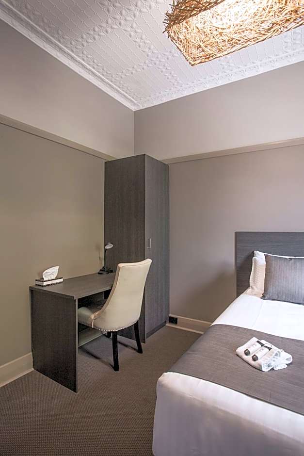 Nags Head Hotel