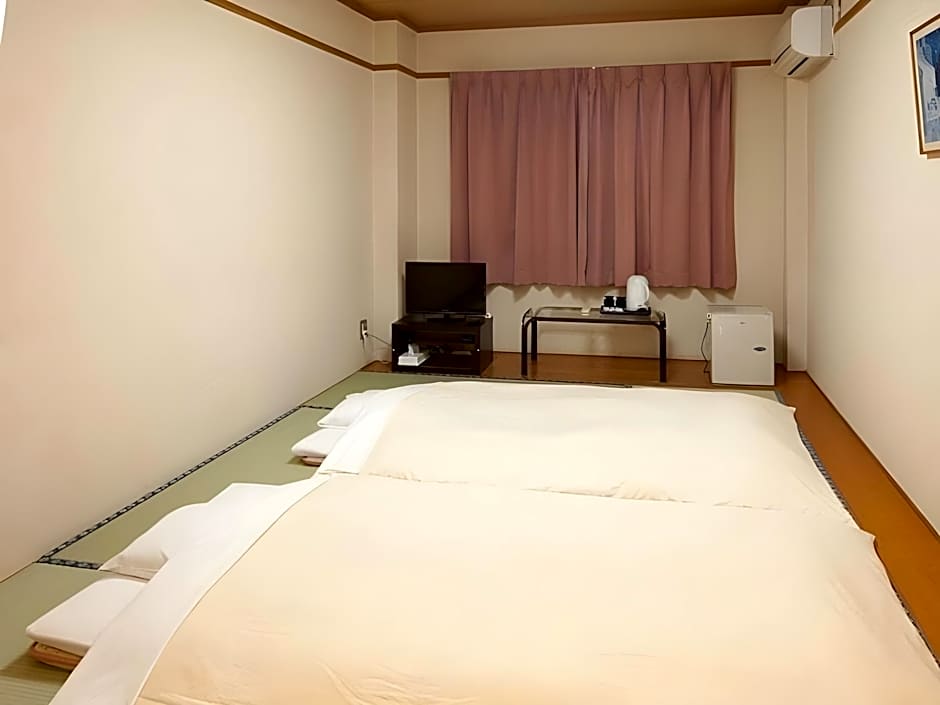 Business Hotel Isesaki Heisei Inn