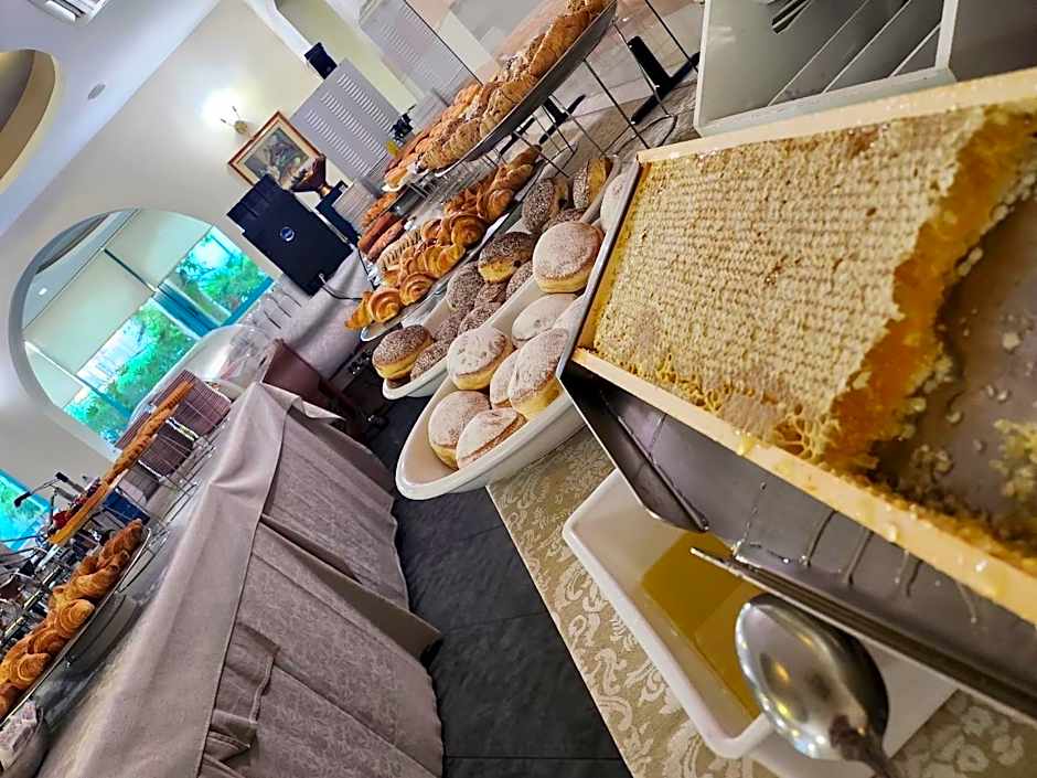 ELISABETTA Frontemare