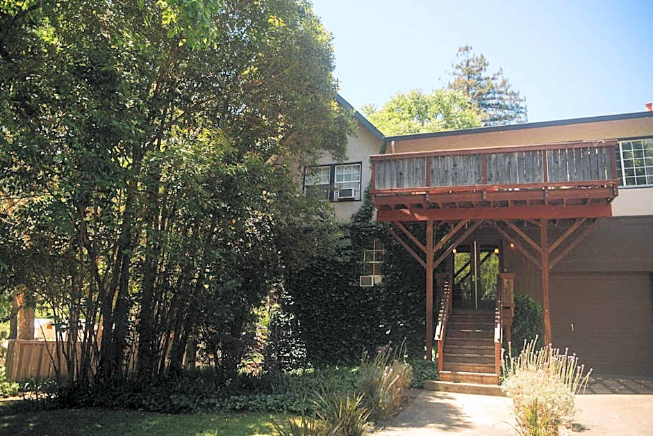 Johnson's Beach Cabins and Campground