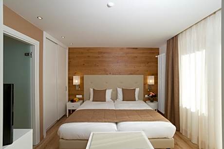 Luxury Junior Suite