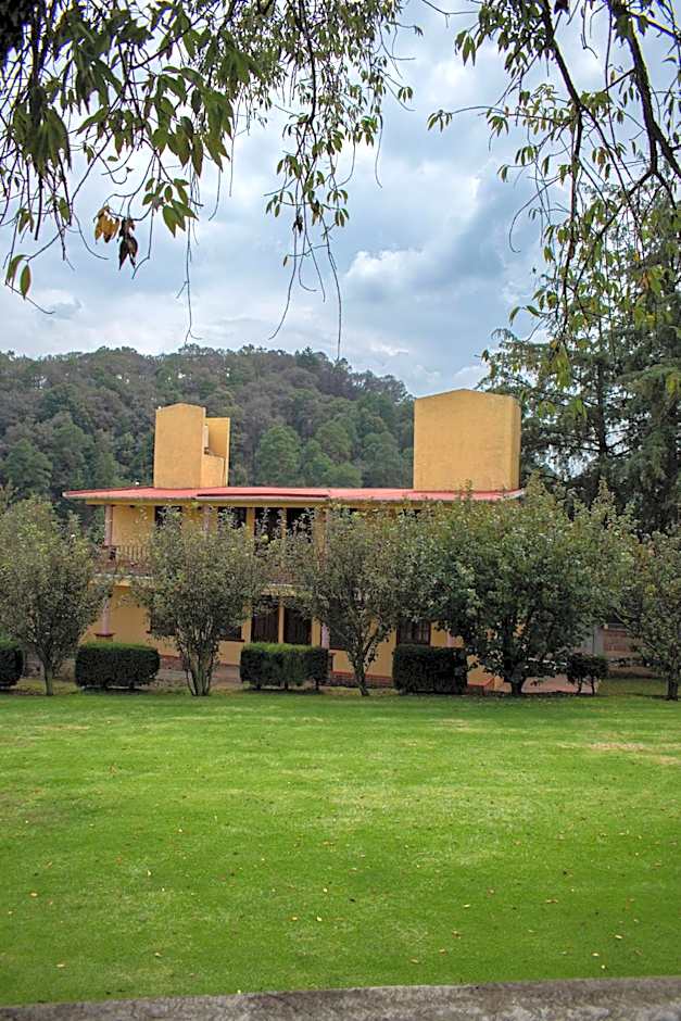 Finca Marix, Villa del Carbón