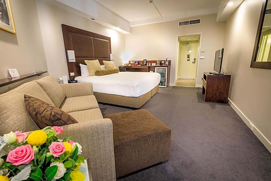 Amora Hotel Riverwalk