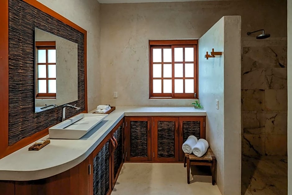 Wakax Hacienda - Cenote & Boutique Hotel