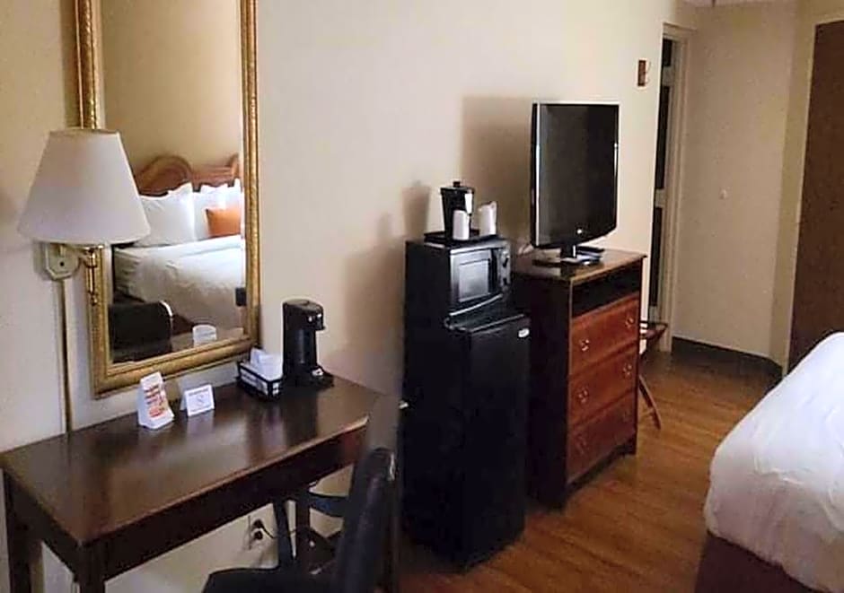 Auburn Place Hotel And Suites