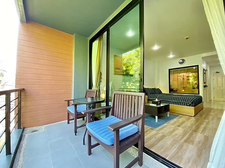 Patong - The Unity Seaview & Mountain Residence