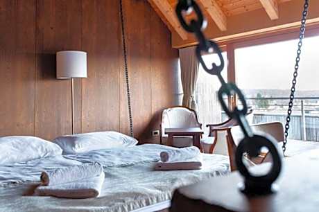 Deluxe Room with Jacuzzi