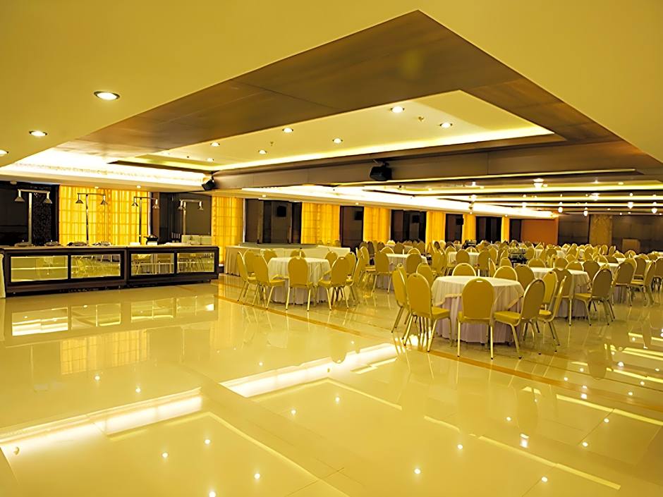 The Ocean Pearl Hotel