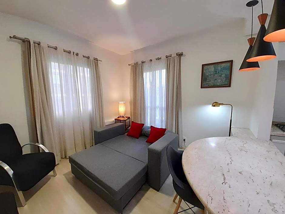 INCRIVEL Flat proximo Shoppings JK e Vila Olimpia