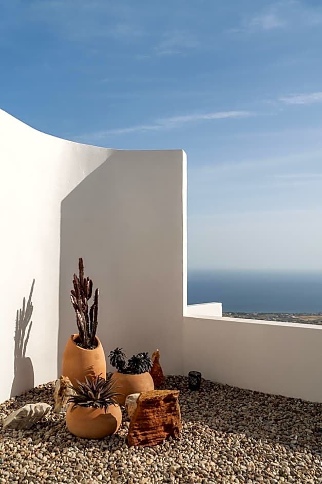 Blu Dot Tinos