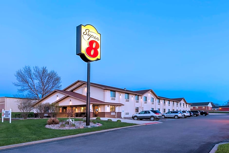 Super 8 by Wyndham Spirit Lake/Okoboji