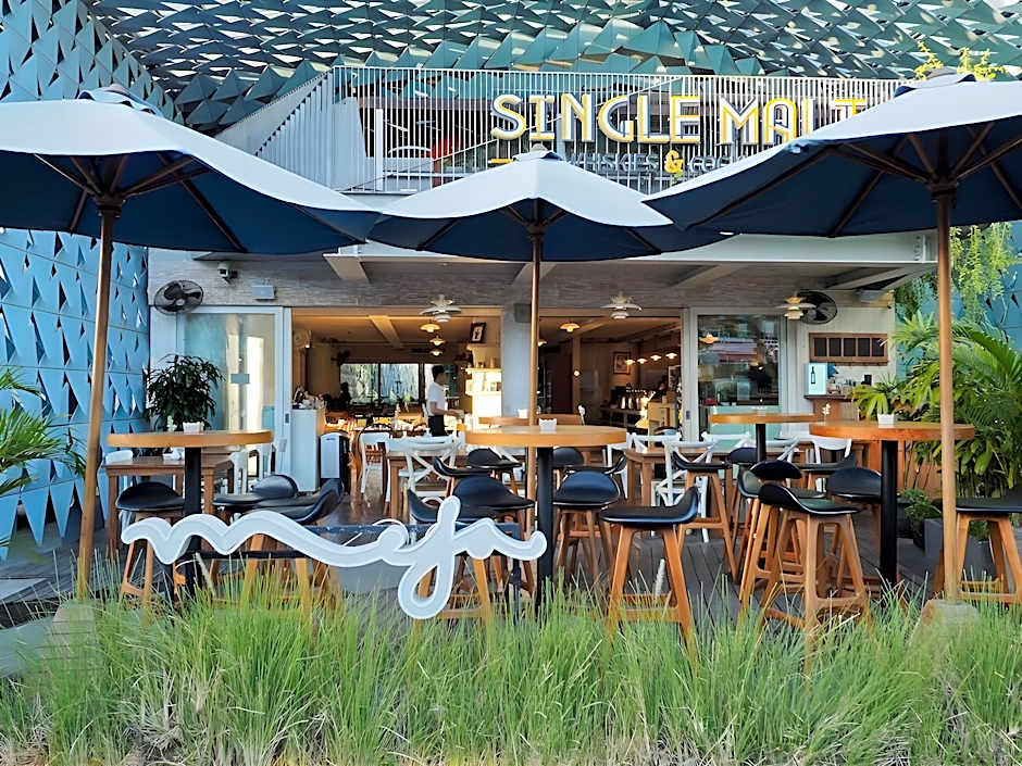 Ize Hotel Seminyak