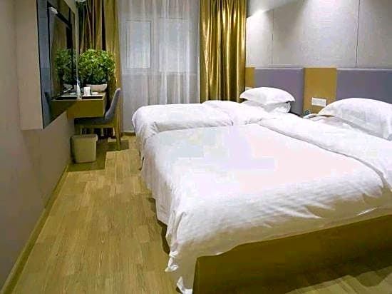 GreenTree Inn Jiangsu Wuxi Jiangyin Yunting Changshan Avenue ChenGYAng Road Business Hotel