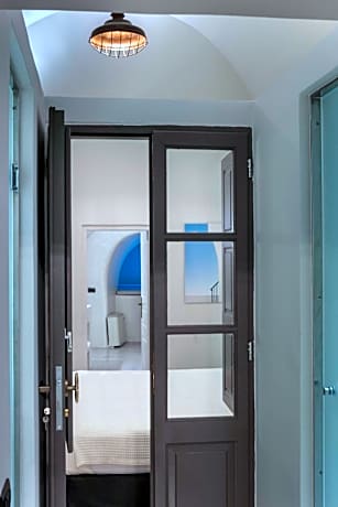 One-Bedroom Villa with indoor and outdoor Hot Tubs and Caldera View - La Traviata