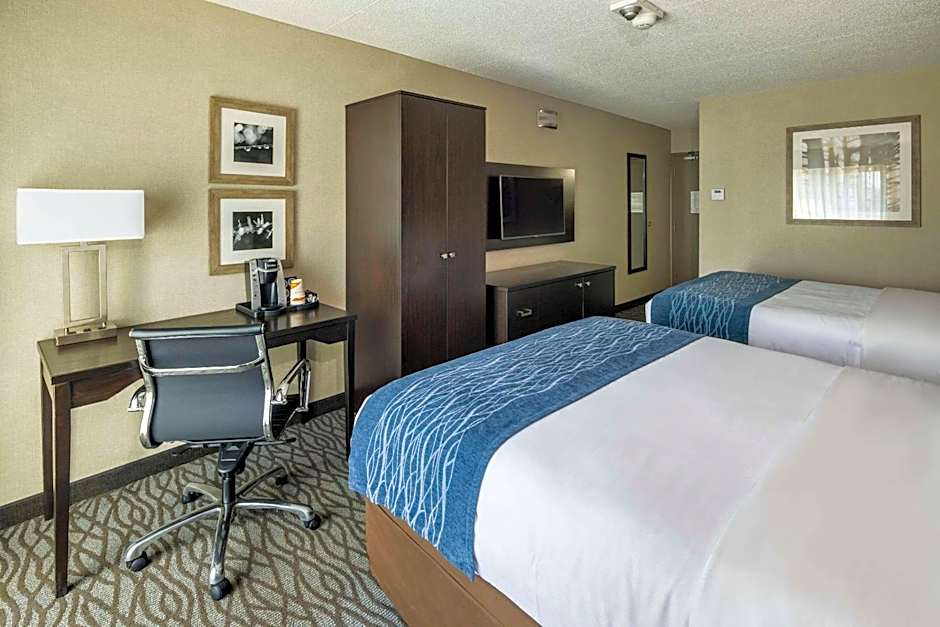 Comfort Inn Montreal Aeroport