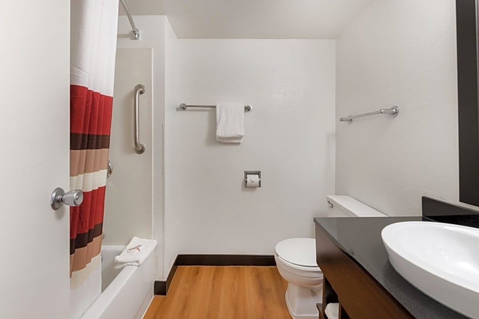Red Roof Inn PLUS+ Columbus - Worthington