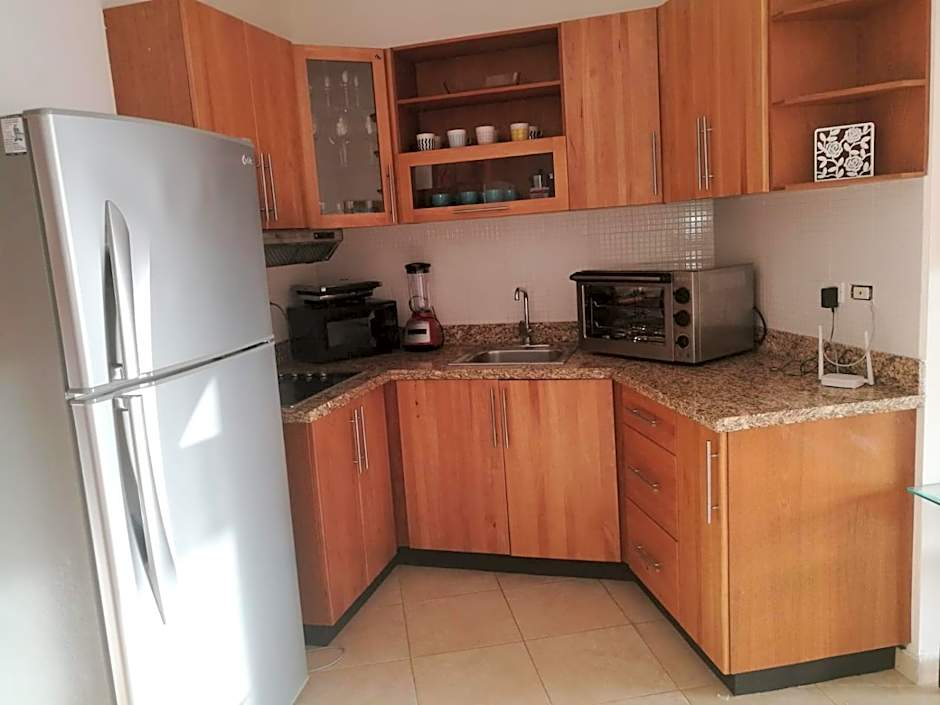 Los Flamencos Aparthotel Beach Club