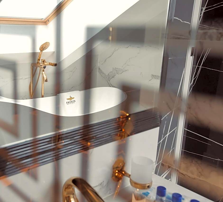 Anahita Boutique Hotel
