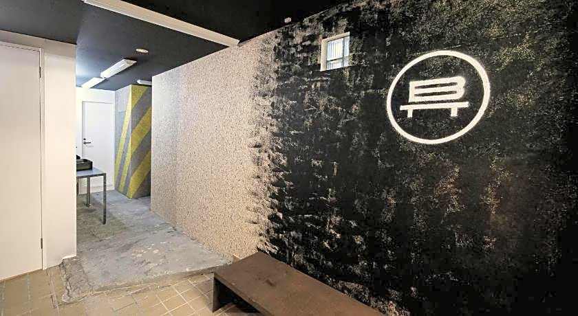 BENCH hostel & 3rd place