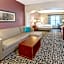 La Quinta Inn & Suites by Wyndham Oklahoma City Yukon