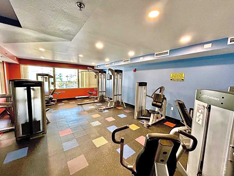 Amazing views! Great beachfront Panama City Condo