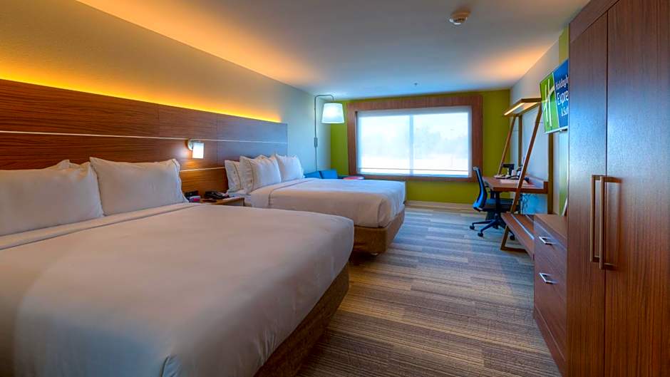 Holiday Inn Express & Suites Tulsa Midtown By IHG