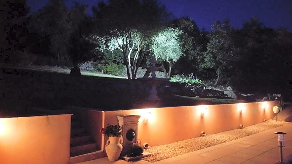 Le Petit Coin de Paradis