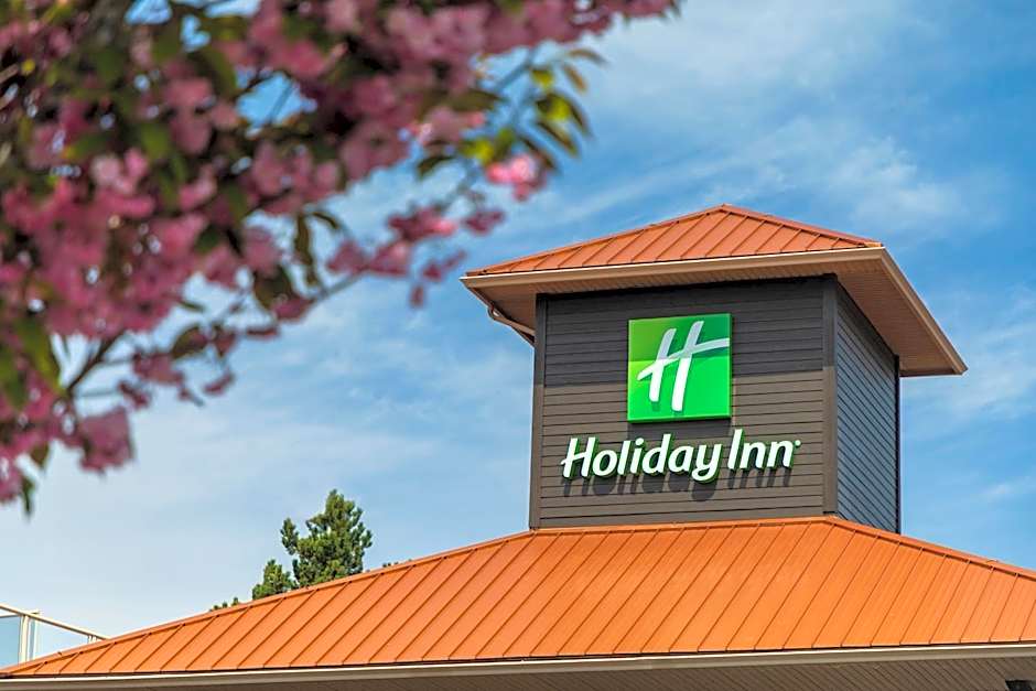 Holiday Inn Victoria - Elk Lake by IHG