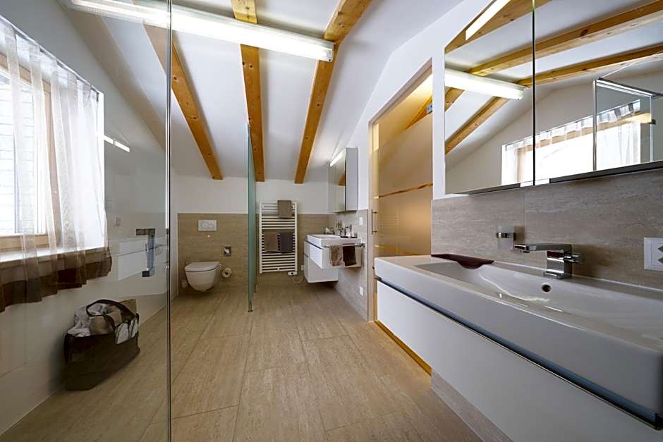 Grischuna Mountain Lodge